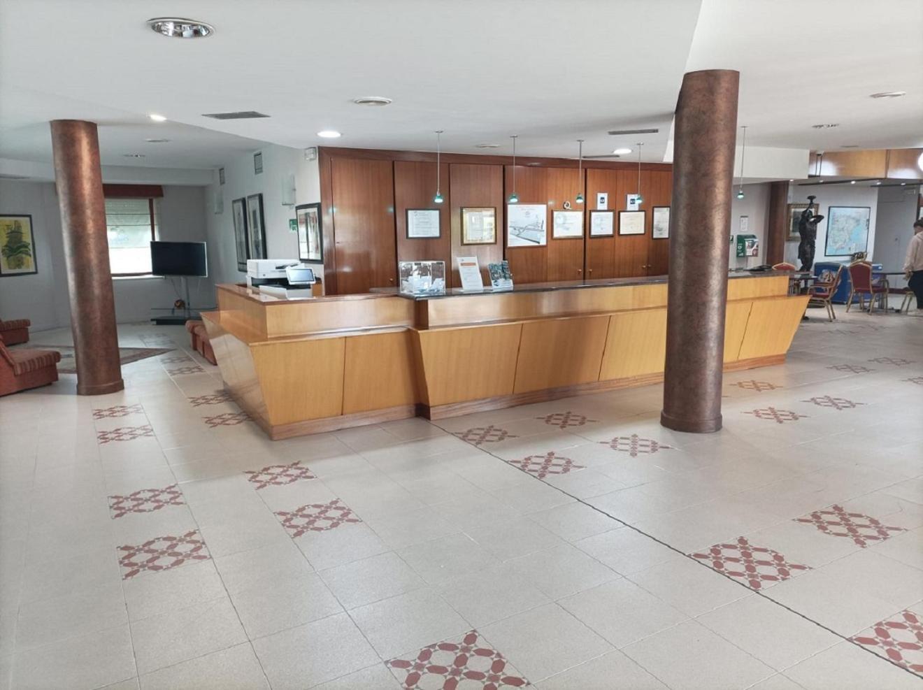 Hotel Rey Arturo Burgos Villagonzalo Pedernales Экстерьер фото