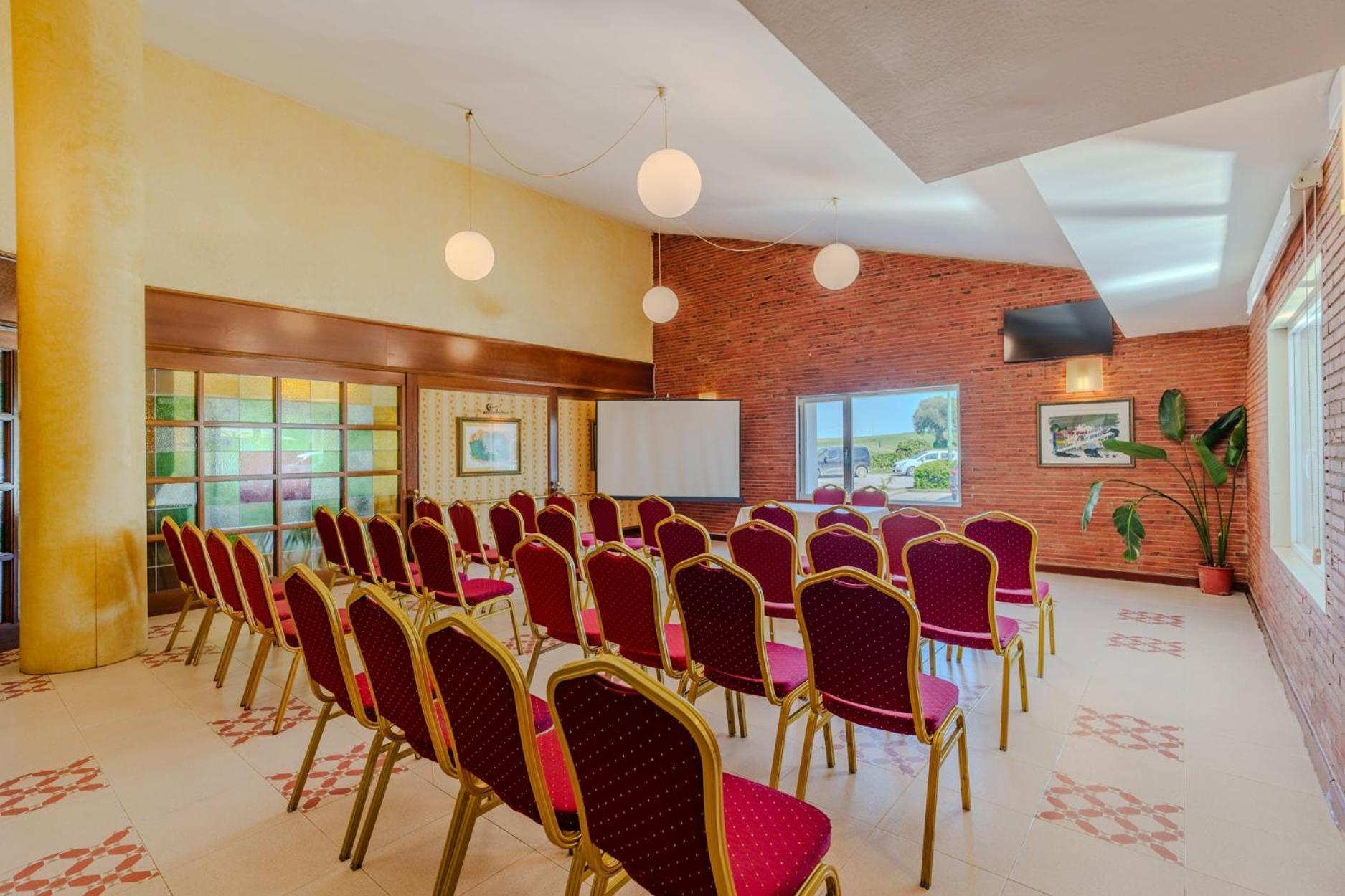 Hotel Rey Arturo Burgos Villagonzalo Pedernales Экстерьер фото