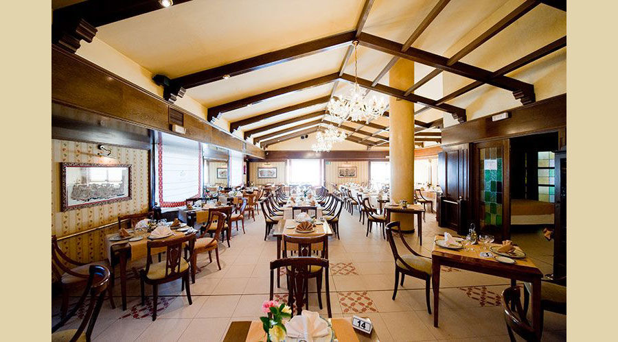 Hotel Rey Arturo Burgos Villagonzalo Pedernales Экстерьер фото