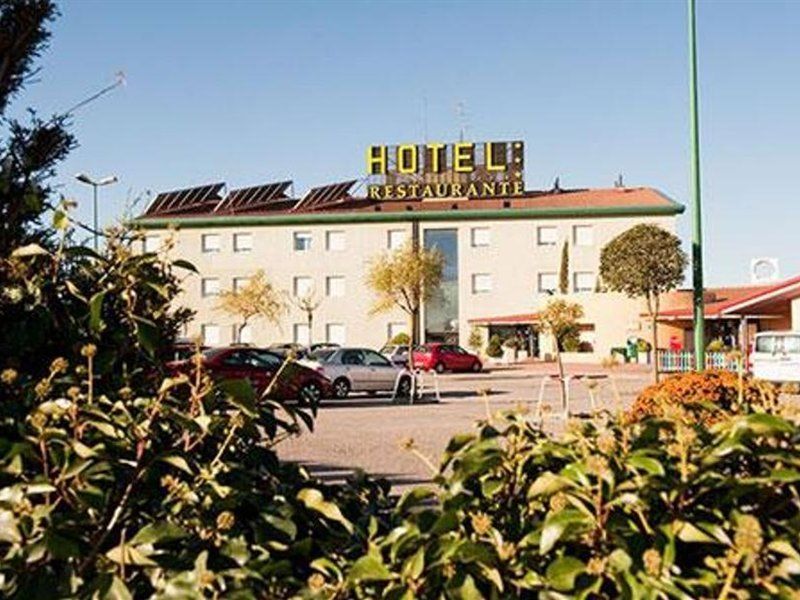Hotel Rey Arturo Burgos Villagonzalo Pedernales Экстерьер фото