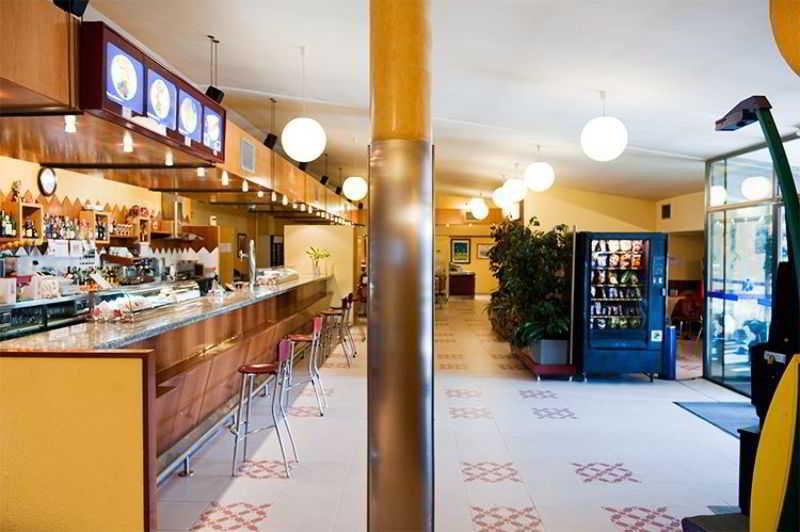 Hotel Rey Arturo Burgos Villagonzalo Pedernales Ресторан фото
